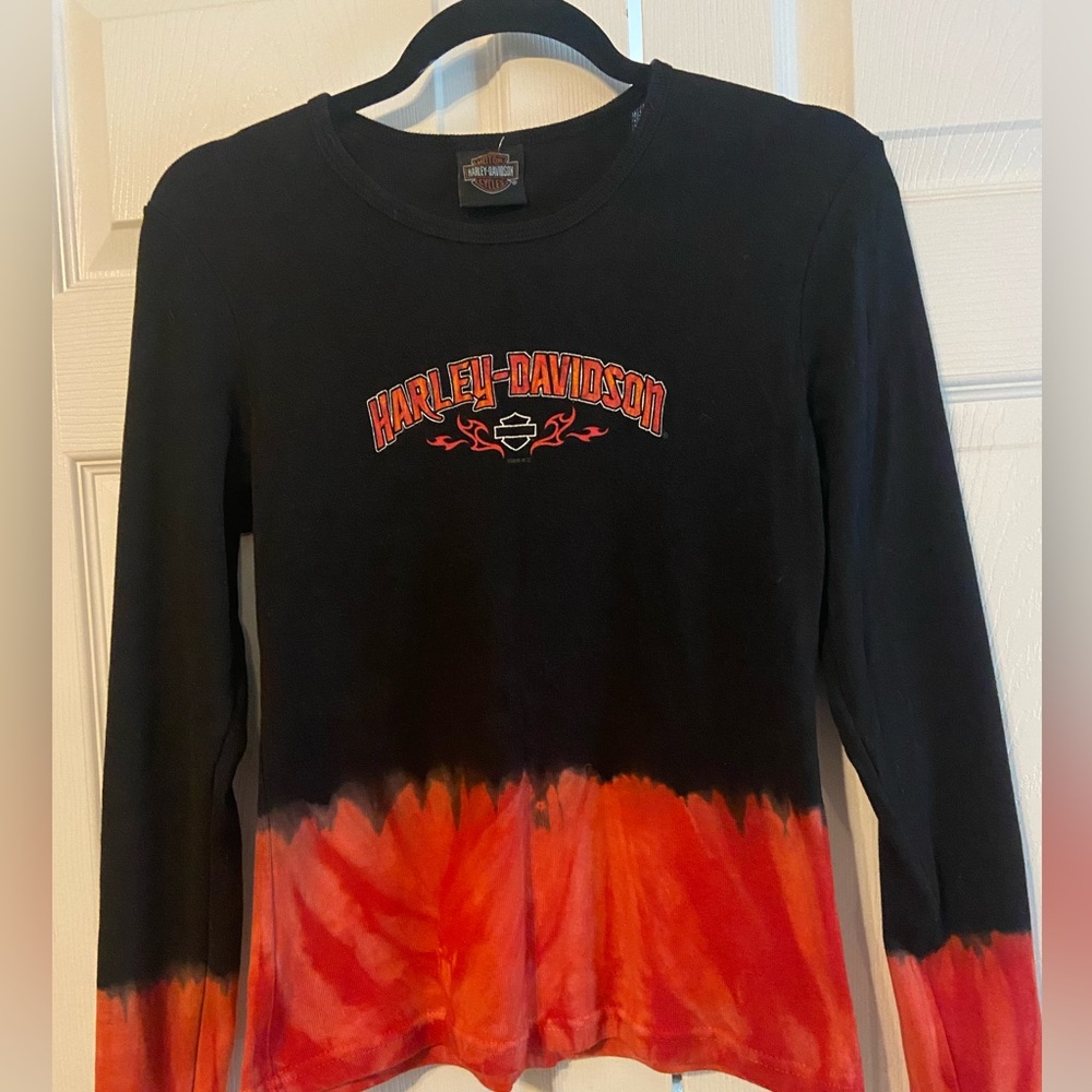 Women’s Harley Davidson long sleeve burnout black & red Large shirt.